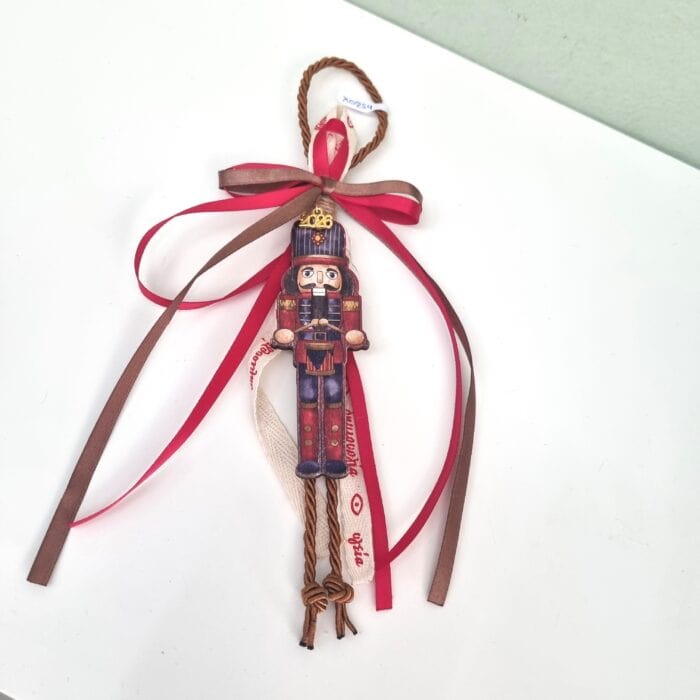 121 Κρεμαστό Γούρι 2026 - Καρυοθραύστης με καφέ κορδόνι - Image 1