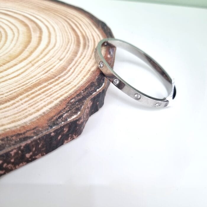 Β106 Ατσάλινο ασημί βραχιόλι με διάφανα στρας - Image 1